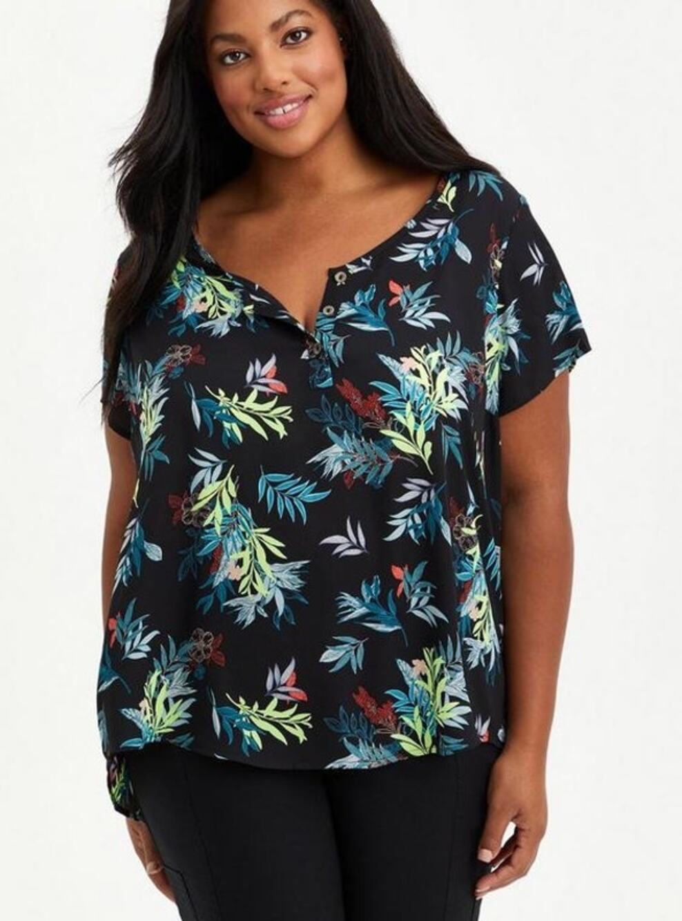 Torrid Georgette Hi-Low Button Detail Blouse plus size 6 euc